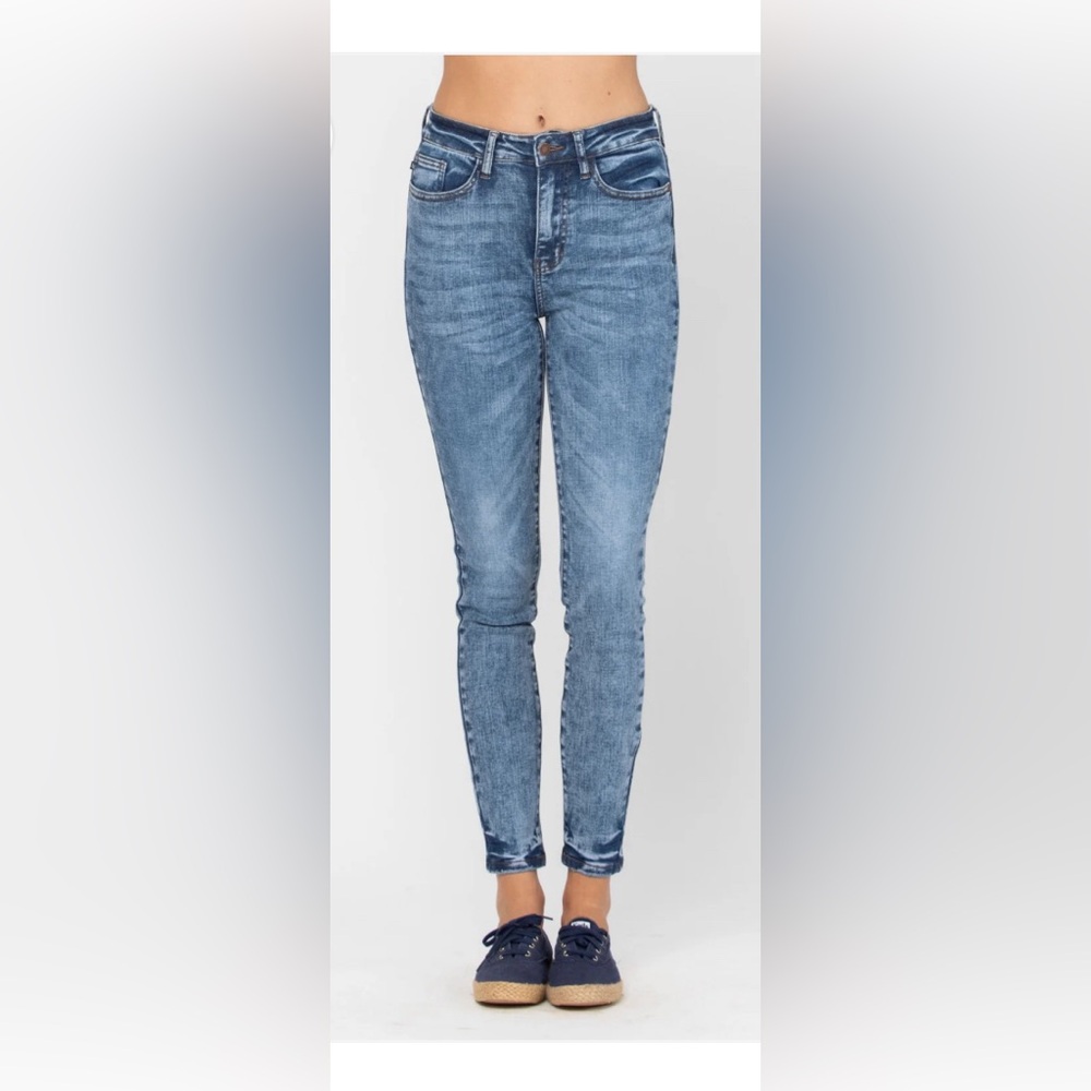 Judy Blue Acid Wash Skinny Jean Size 13/31